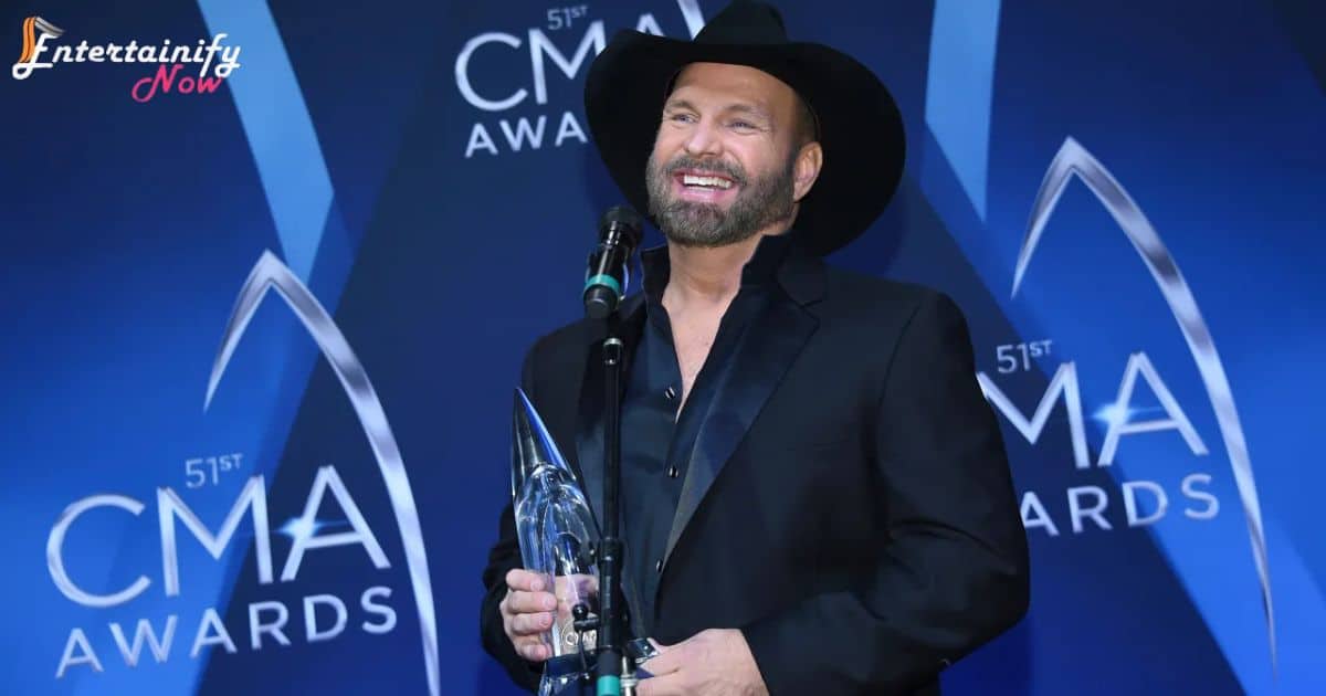 How Is CMA Entertainer Of The Year Determined